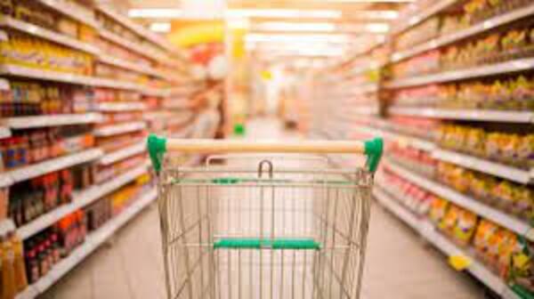 Supermercados bajan precios de productos típicos de Semana Santa