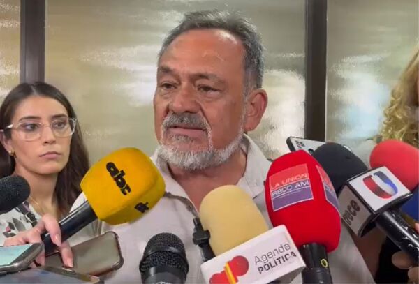 Sixto Pereira sobre Luis Paciello: "Ka'i pope gillette, pea pe mitãrusu" - Megacadena — Últimas Noticias de Paraguay