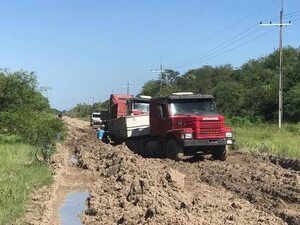 Precaria rehabilitación de los caminos de Fuerte Olimpo - Noticias del Chaco - ABC Color
