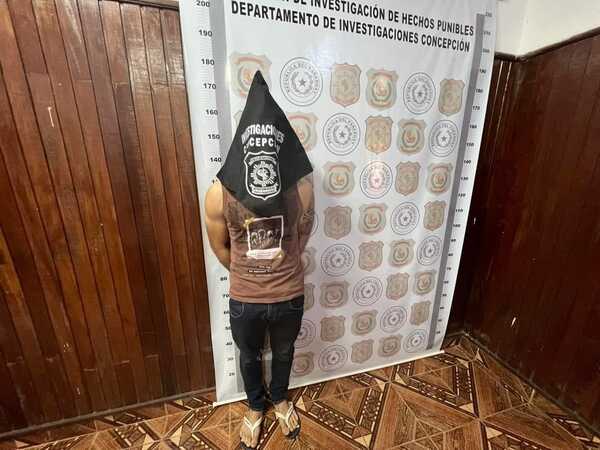 Policía detiene a supuesto asaltante de supermercado | Radio Regional 660 AM