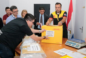 Inicia envío de material electoral a consulados del exterior para comicios nacionales - .::Agencia IP::.