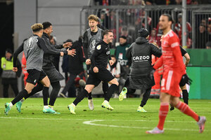 Versus / ¡Golpazo del Friburgo al Bayern Múnich que lo eliminó de la Copa de Alemania!