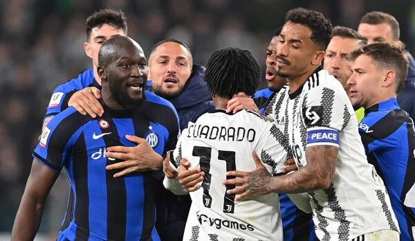 Lukaku rescata al Inter en un accidentado ‘Derbi de Italia’ - Fútbol Internacional - ABC Color