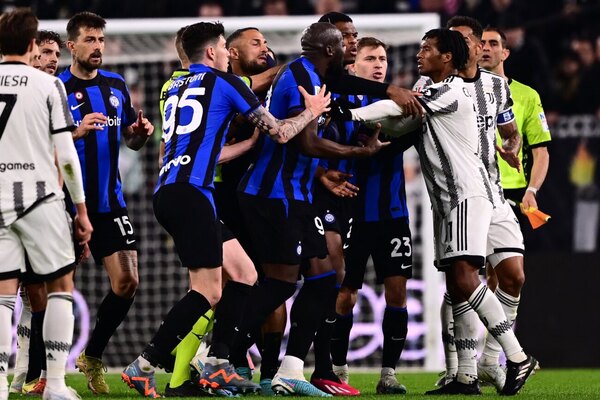 Versus / Juventus e Inter empataron en un partido caliente por las semifinales de la Copa Italia