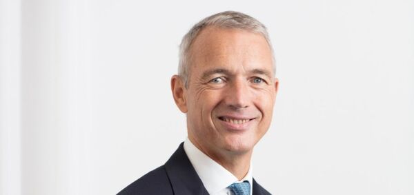 Axel Lehmann, presidente de Credit Suisse: "Sólo había dos opciones, fusión o bancarrota" - Revista PLUS