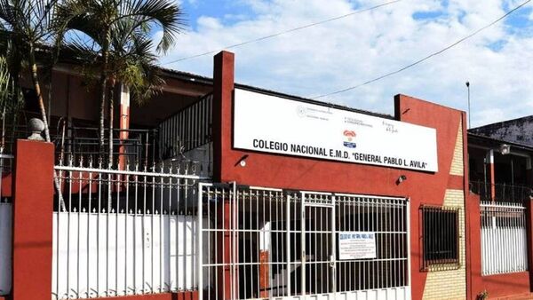 Polémica en colegio asunceno por autoritarismo con estudiantes