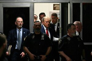 Histórica audiencia:Trump se presentó ante un juez acusado de soborno a actriz porno - C9N