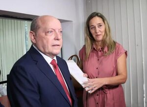 Fiscala Alma Zayas investigará denuncia de senador contra titular de la Corte - Política - ABC Color