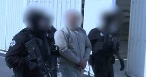 La Nación / Exjefe de seguridad del Chapo comparece ante juez tras extradición a EEUU