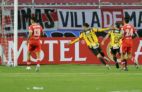 Diario HOY | The Strongest deja sin aire a River en La Paz