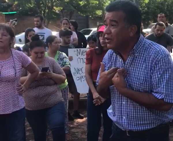 Compra de bus universitario no es prioridad de Rubén Jacquet