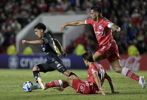 Diario HOY | Argentinos de Gabriel Ávalos derrota al IDV de Moreno Martins