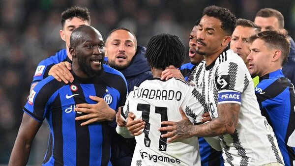 Lukaku rescata al Inter en un accidentado 'Derbi de Italia'