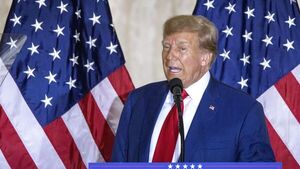 Donald Trump califica su imputación de "insulto" para EEUU