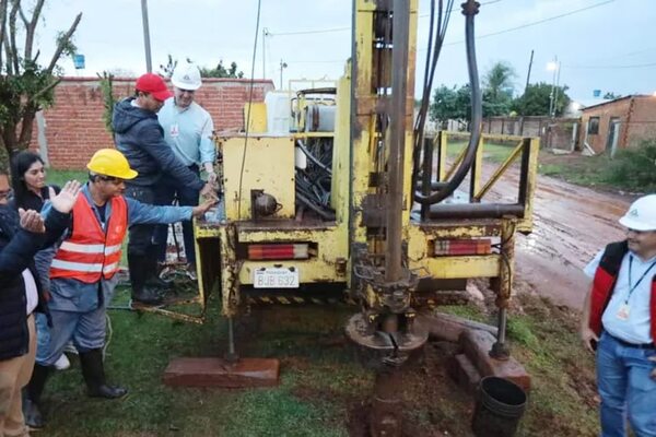 Itaipú desembolsó 80% de los fondos a ONG, pese a obras sin terminar - Política - ABC Color