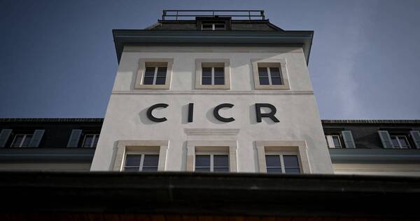 La Nación / Cruz Roja recortará 1.500 empleos por falta de fondos