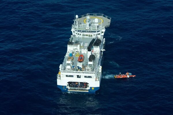 Barco de MSF atracará en Brindisi tras rescatar a 440 migrantes - Mundo - ABC Color