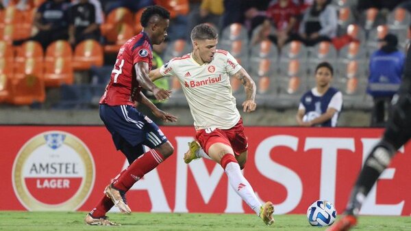 Internacional rescata un empate de su visita al DIM