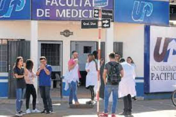 CONES: “No basta con entregar diplomas”
