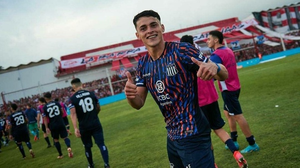 [VIDEO] Talleres presume un lujo "a lo Neymar" del ex olimpista Ramón Sosa