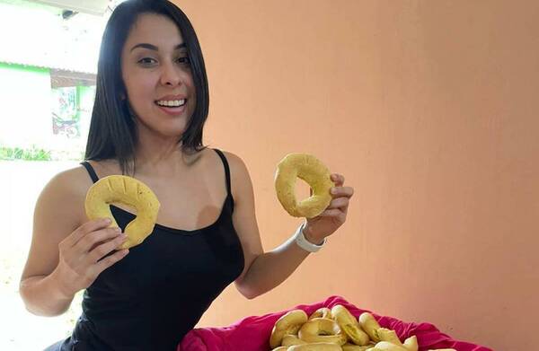 La madrina del Olimpia se fue a su valle para preparar ella misma la chipa