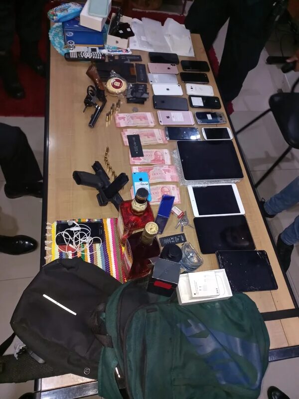 Asalto agravado en Asunción: Policía detuvo a dos cuando intentaban huir - Nacionales - ABC Color