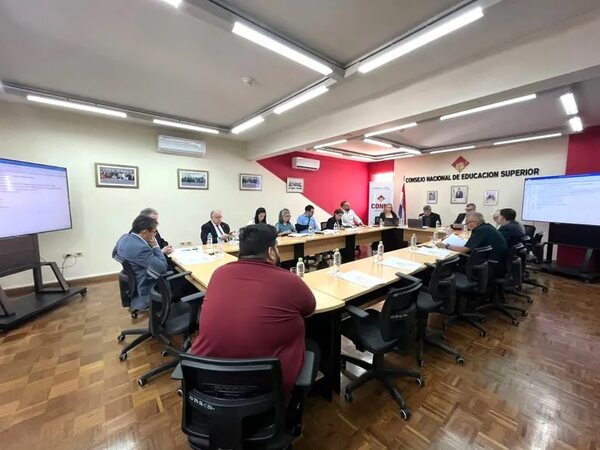 Círculo Paraguayo de Médicos insiste en auditoría al Cones por irregularidades en habilitación de carreras de Medicina - Nacionales - ABC Color