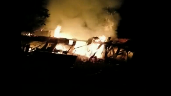 Humilde familia pierde todo durante un incendio en Carapeguá