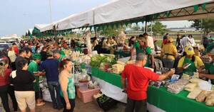 La Nación / Feria por Semana Santa agotó stock y benefició a más de 800 familias productoras
