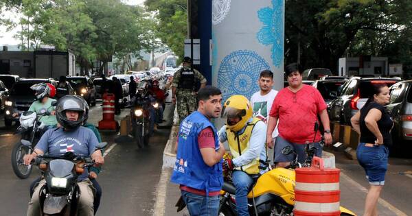 La Nación / Semana Santa: en comercios de CDE esperan buen flujo ante alta ocupación hotelera en Foz