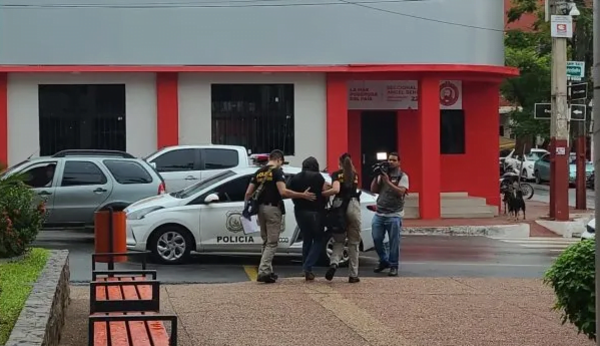 Cae una secretaria tras allanamiento en la Municipalidad de San Lorenzo - Noticiero Paraguay