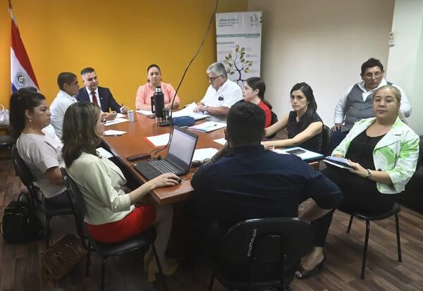 Familias “por la Educación Integral” elevaron propuestas de transformación educativa al MEC - Nacionales - ABC Color