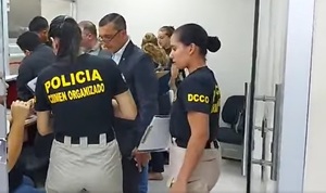 Allanamiento: Sospecha de producción de documento público de contenido falso y asociación criminal » San Lorenzo PY