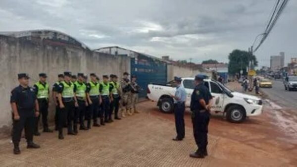Policía refuerza controles antes del partido entre Cerro Porteño y Barcelona Sporting Club de Ecuador - Nacionales - ABC Color