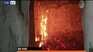 Voraz incendio deja sin vivienda a una familia en Carapeguá - Noticias Paraguay