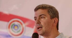 La Nación / Encuesta ratifica que Santiago Peña tiene casi 50% de preferencia en Paraguarí