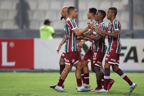 Con goles de Cano y Mendes, Fluminense vence al Sporting Cristal en Lima - Fútbol Internacional - ABC Color