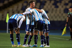 Versus / Con un golazo de Matías Rojas, Racing venció de visitante a Ñublense por la Copa Libertadores