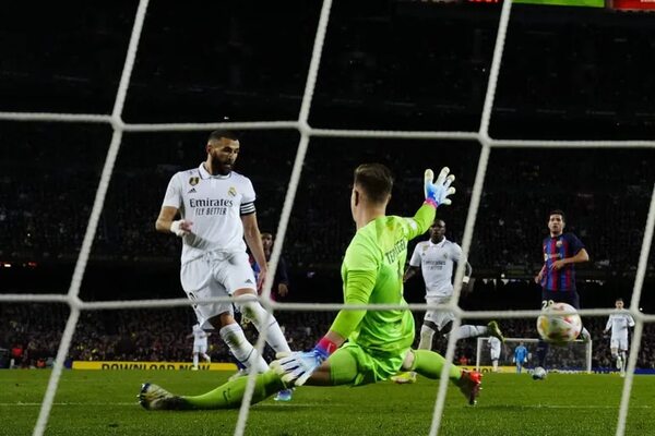 Benzema castiga al Barcelona y lleva al Real Madrid a la final de Copa del Rey - Fútbol Internacional - ABC Color
