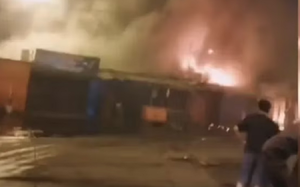 Controlan incendio de gran magnitud en el Mercado 4 - Noticiero Paraguay