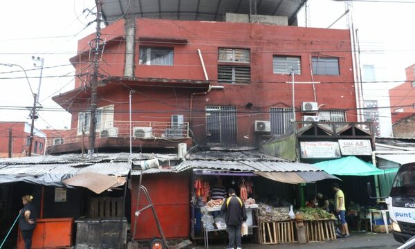 Controlan incendio en el Mercado 4