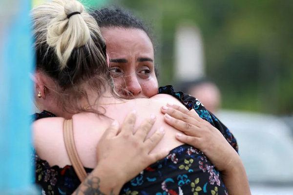 Las cinco explicaciones de los expertos sobre por qué se repiten los ataques en las escuelas de Brasil