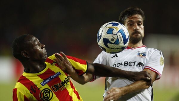 Deportivo Pereira y Colo Colo firman tablas
