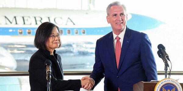 El líder de la Cámara de Representantes y la presidenta de Taiwán se reúnen en California pese a la oposición de China