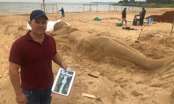 Artista crea imponente escultura en arena de Cristo crucificado en Itapúa - OviedoPress
