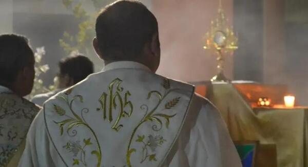 El Jueves Santo también se celebra el Día del Sacerdote - San Lorenzo Hoy