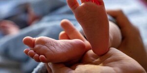 Recién nacido de Villarrica que urgía cama de terapia intensiva fue derivado a sanatorio privado