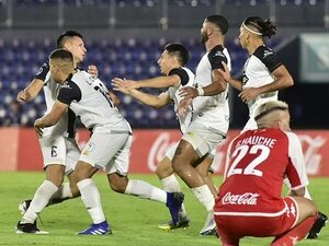 Tacuary recibe a Bragantino en el estreno en la Copa Sudamericana - Tacuary - ABC Color
