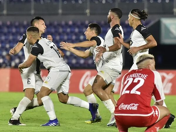 Tacuary recibe a Bragantino en el estreno en la Copa Sudamericana - Tacuary - ABC Color