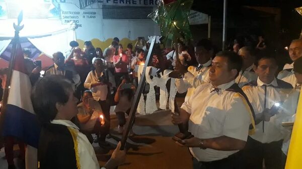 Estacioneros realizan el “kuruzú ñuguaití” al son del “Purahéi Jahe´ó” - Nacionales - ABC Color